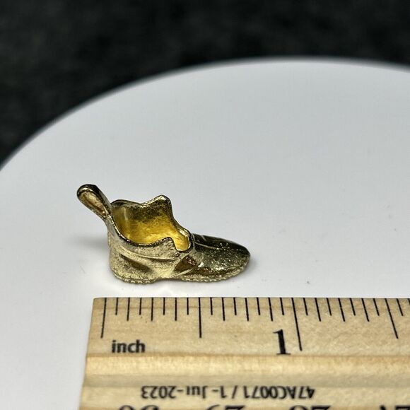 Vtg Monopoly Replacement RUNNING SHOE Game Piece GOLD 1985 Special Anny Edition - Picture 1 of 4